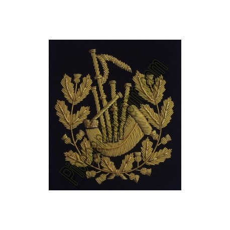 Hand Embroidered Pipe Major Bagpipe Badge