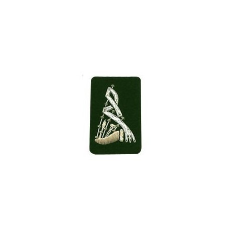 Green Bagpipe Embroidered Badge - Silver Bullion Wire